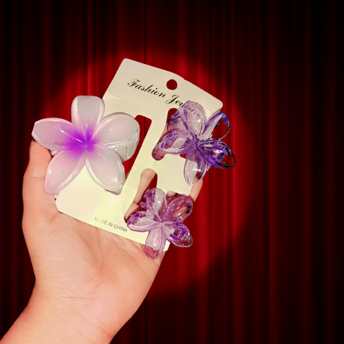Viral Floral Hair Clutcher – Purple & White Elegant Hair Accessory