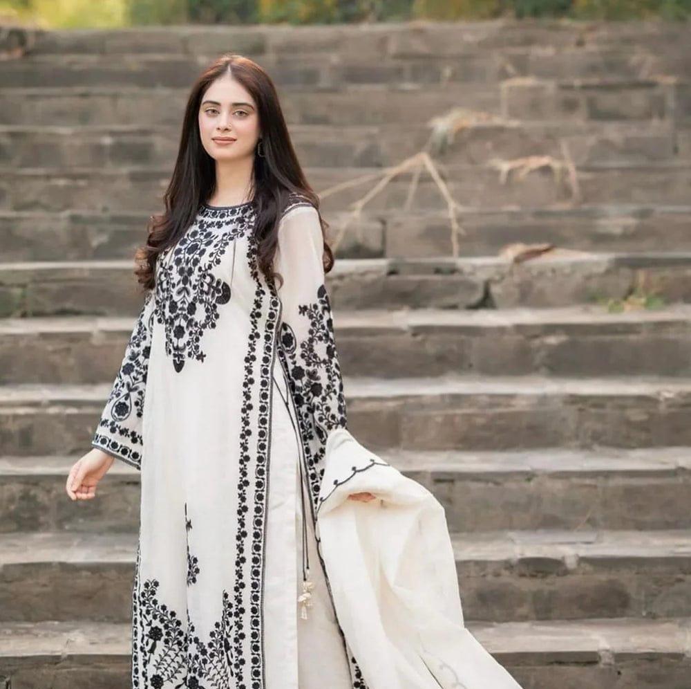 Black & White Embroidered Lawn Suit With Chiffon Dupatta